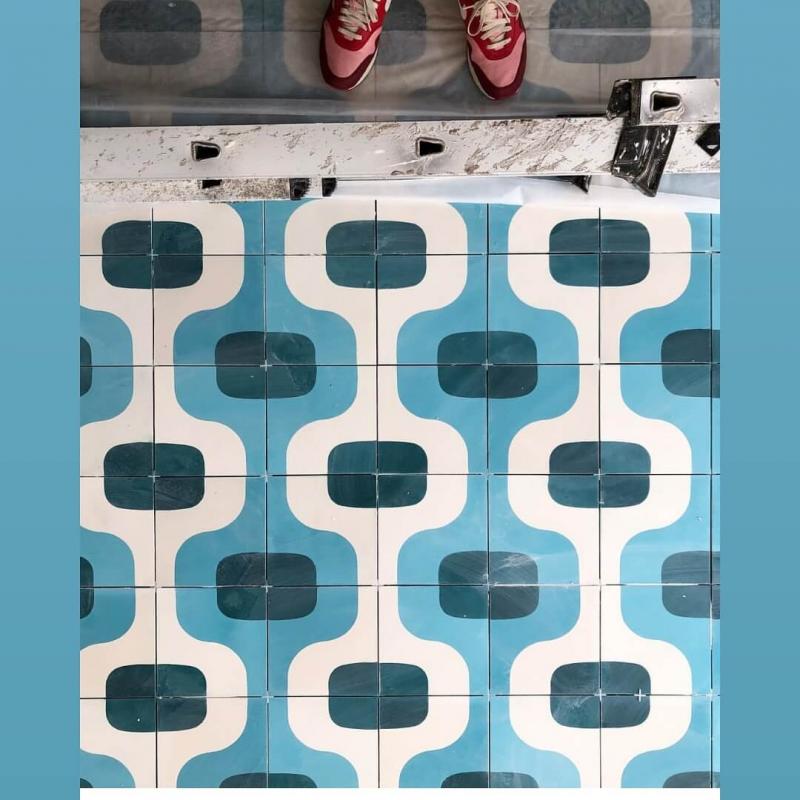 carreaux de ciment bleu