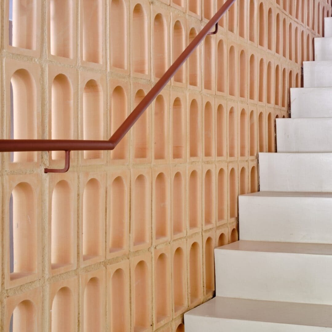 escalier avec rambarde claustra volta arena